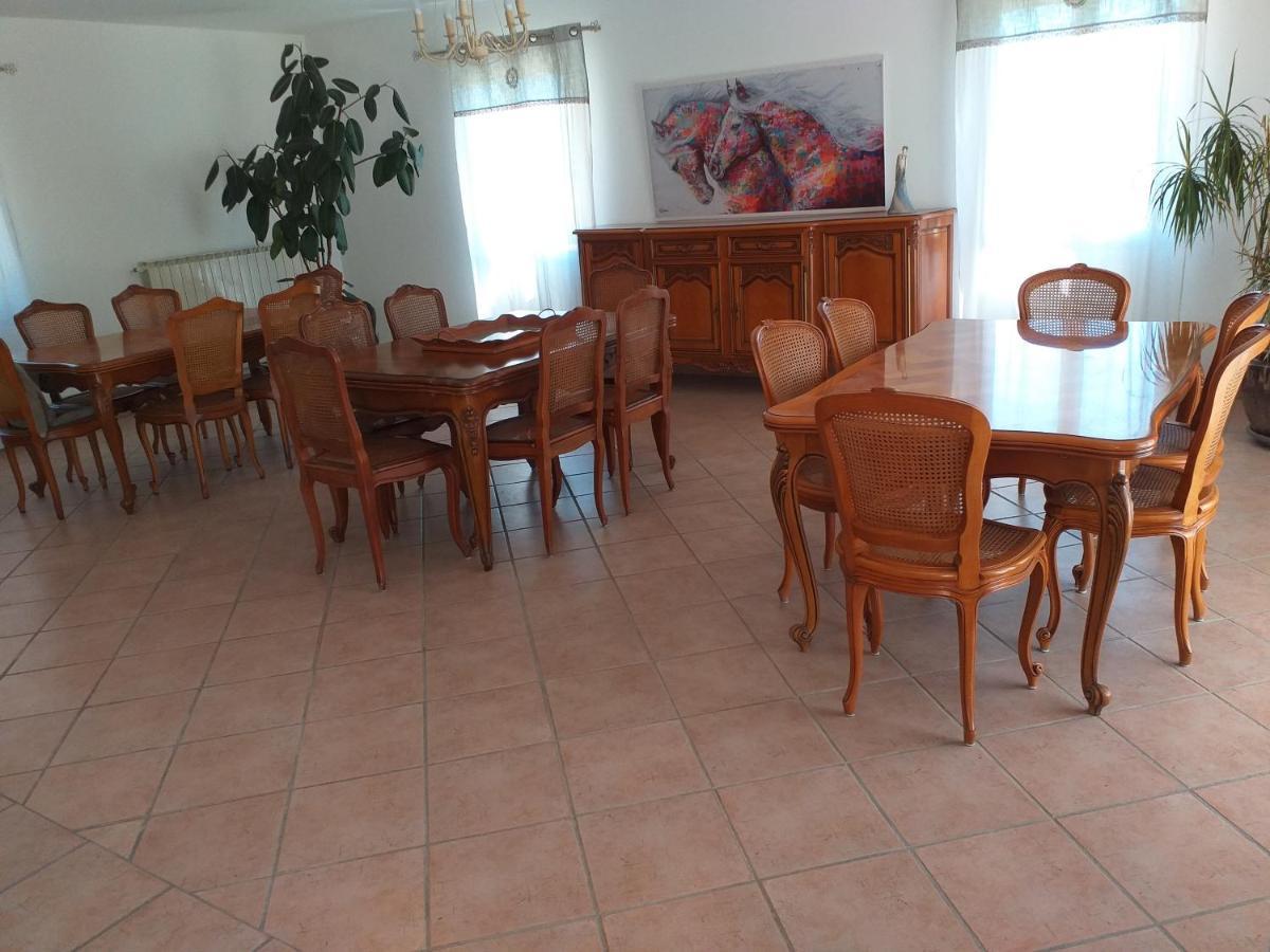 Cante Grillet Lacoste (Vaucluse) Exterior foto