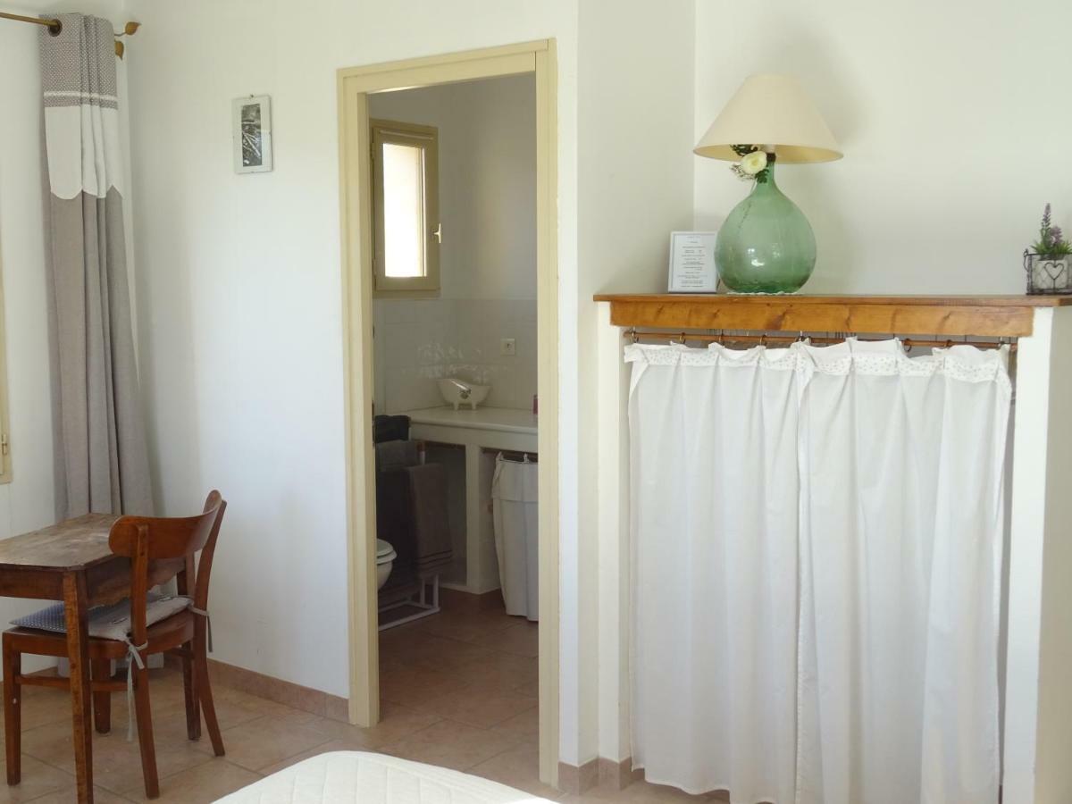Cante Grillet Lacoste (Vaucluse) Exterior foto